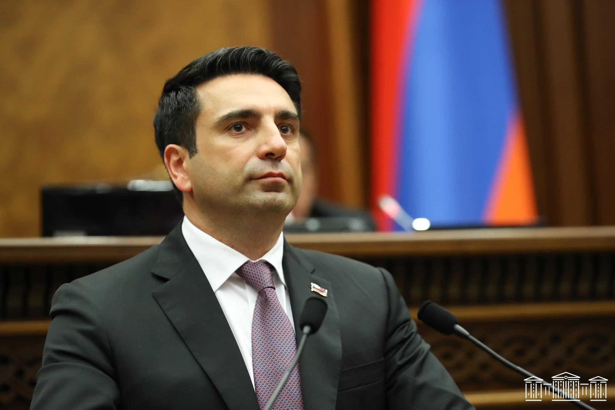 “Azərbaycanla sülh seçkidə həll olunacaq” - "Ermənistanda siyasi qüvvələr iki qrupa bölünüb..."