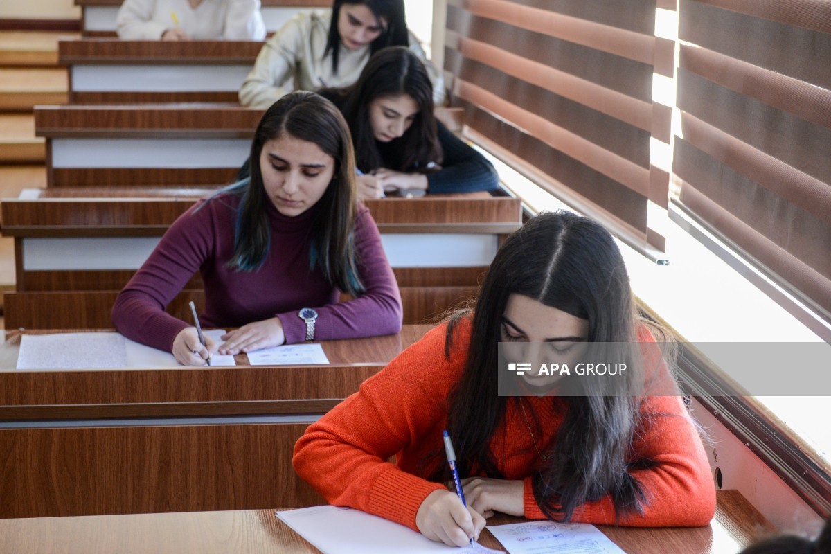 DİM ali məktəblərə və kolleclərə sənəd qəbulu ilə bağlı məlumat yayıb