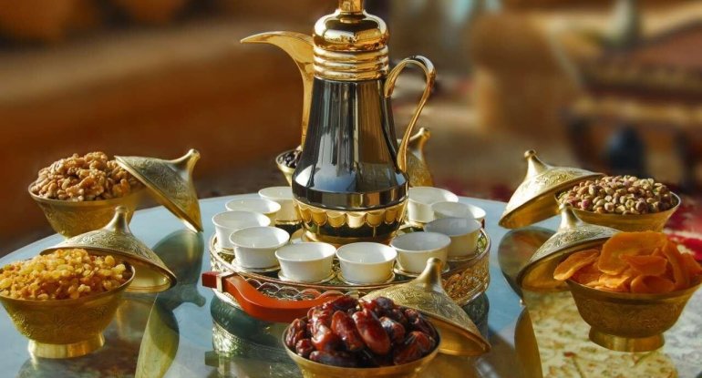 Ramazan ayının ilk gününün duası - İmsak və iftar vaxtı