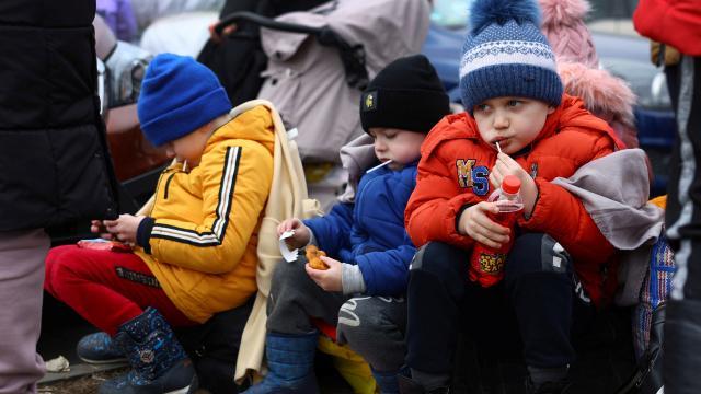 Dul qadınlar və yetimlər ölkəsi - Ukraynada demoqrafik vəziyyət fəlakət həddinə çatıb
