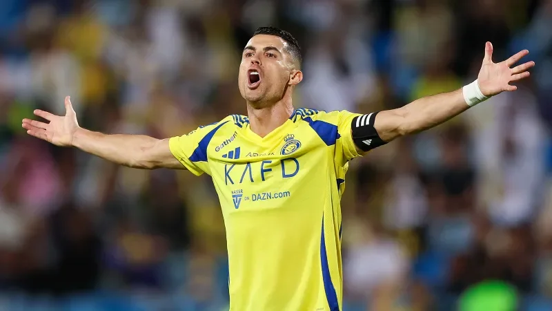 Ronaldo Səudiyyə Ərəbistanıdan qaçıb? - Təyyarəsi bu ölkəyə enib