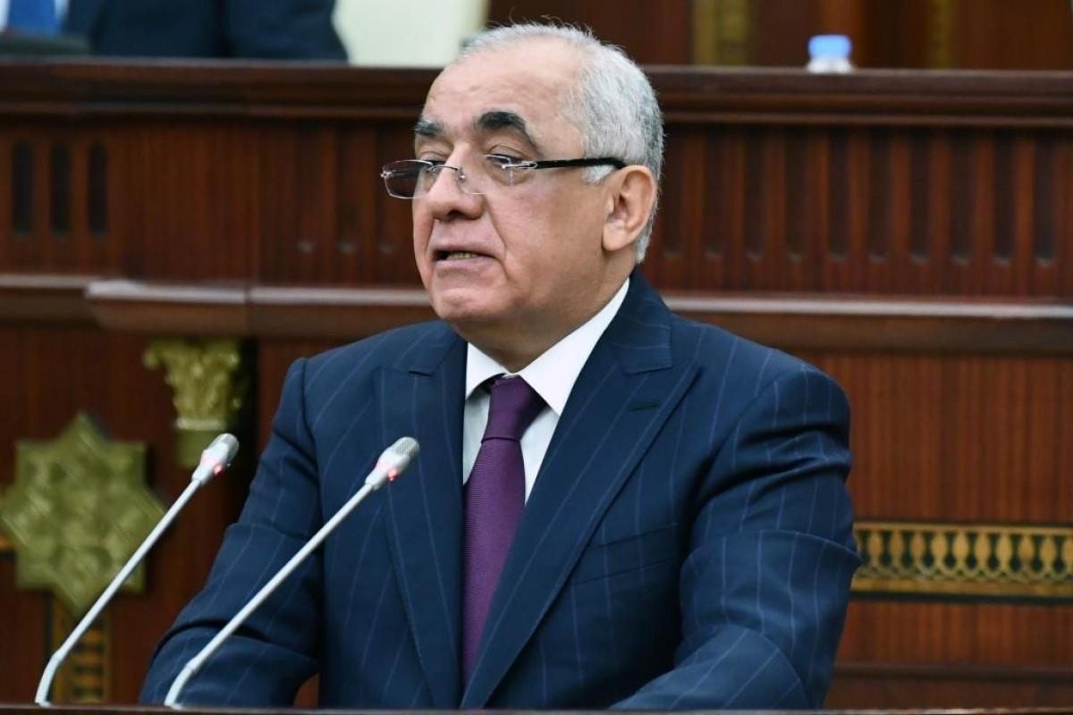 Milli Məclisdə hökumətin hesabatı müzakirəyə çıxarılıb