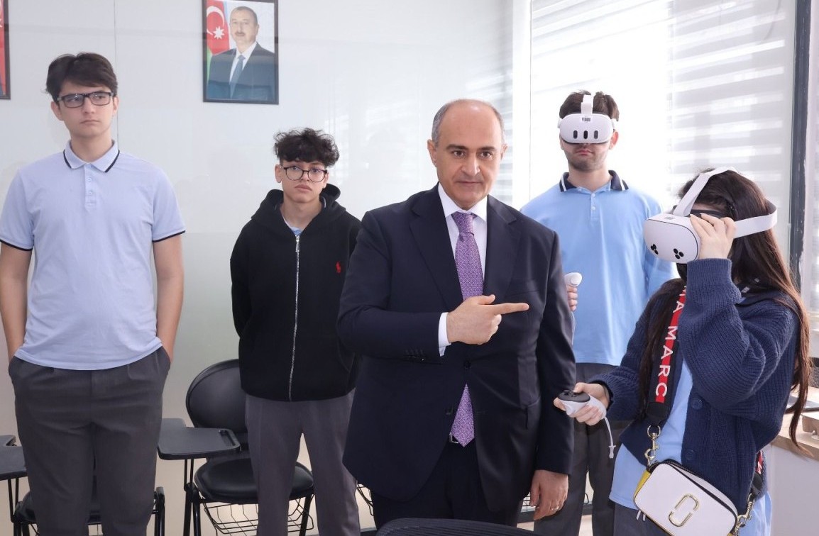BSU-da abituriyentlər üçün fürsət: maarifləndirici infoturlar başlayıb