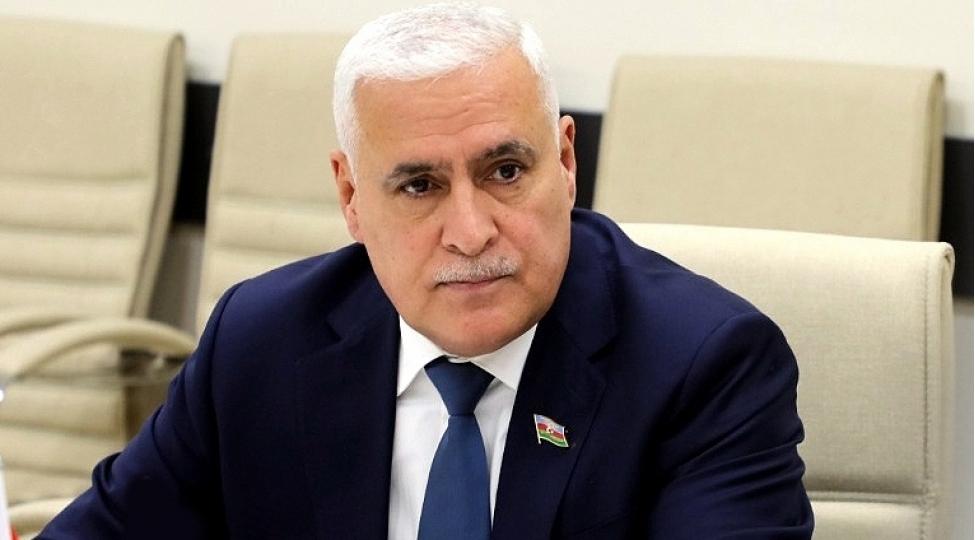 "Dövlət qulluğunda yeni əməkhaqqı modeli dünya təcrübəsində mövcuddur" - Vüqar Rəhimzadə