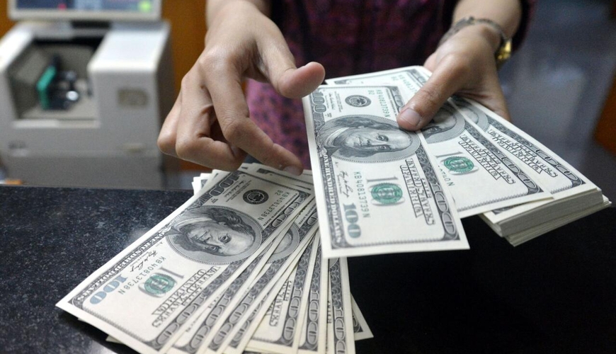 Yeni dollarların üzərində görün kimin imzası OLACAQ