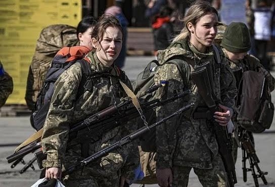 Qadınların hərbi xidmətinə dair yayılan xəbərlərə reaksiya