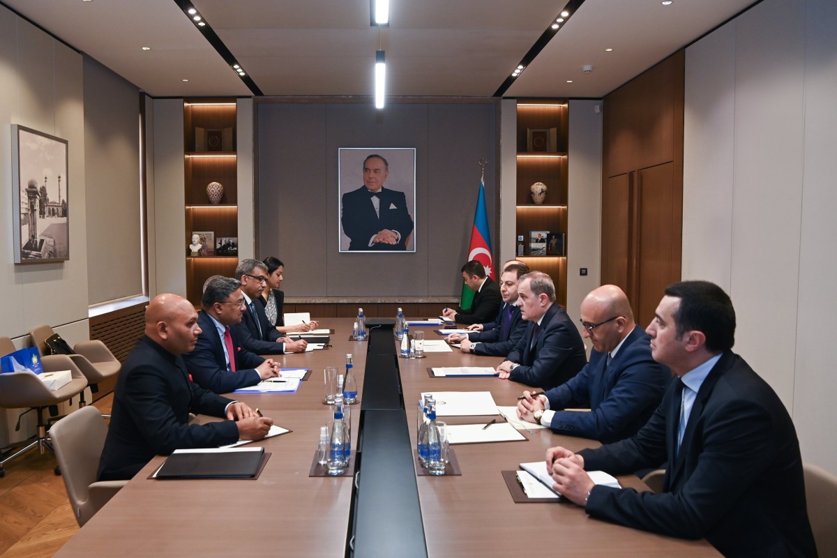 Ceyhun Bayramov Hindistan Xarici İşlər Nazirliyinin nümayəndəsi ilə görüşdü