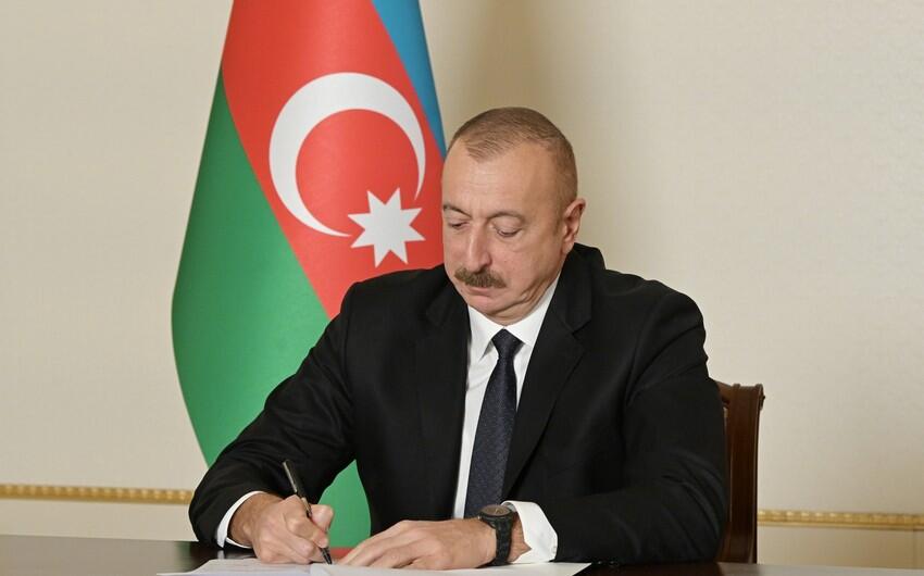 Prezident İlham Əliyev bu şəxsləri medalla təltif etdi