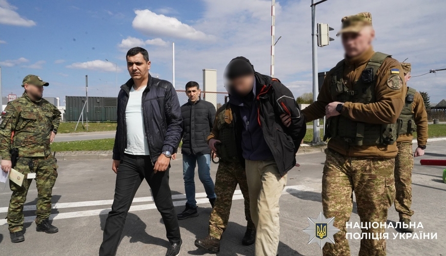 Ukrayna hərbi əsiri Azərbaycana təhvil veribFOTO