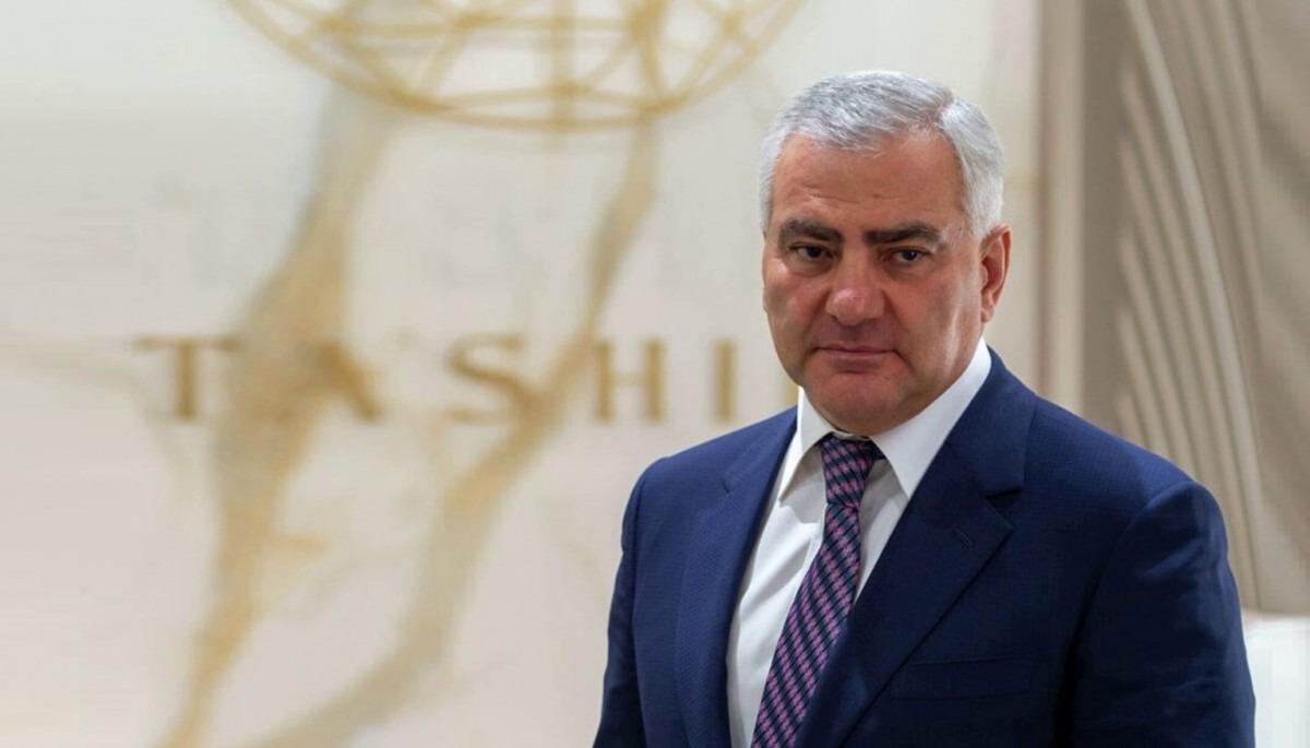 Erməni milyarder rus pasportundan imtina edir - Baş nazir olmaq istədiyi üçün