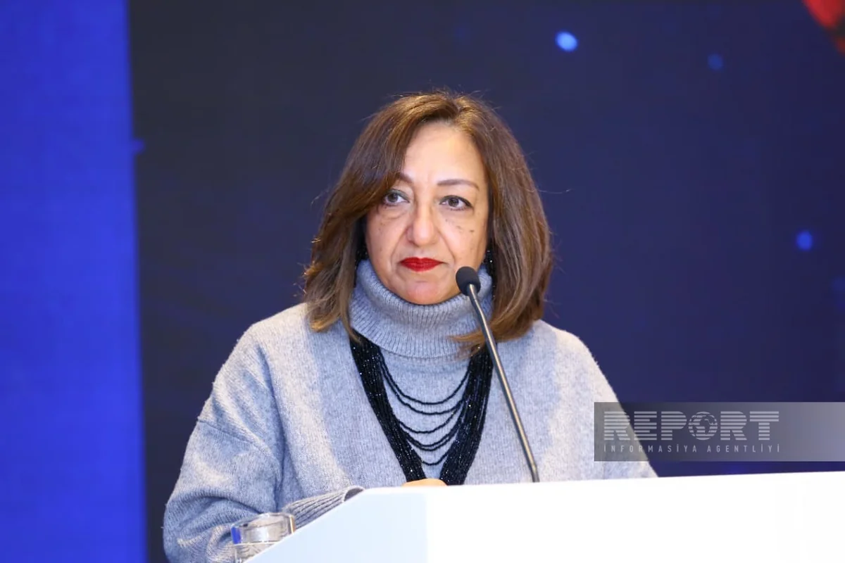 Misir rəsmisi: Süni intellektin dalınca düşməməli, onun qarşısında olmalıyıq