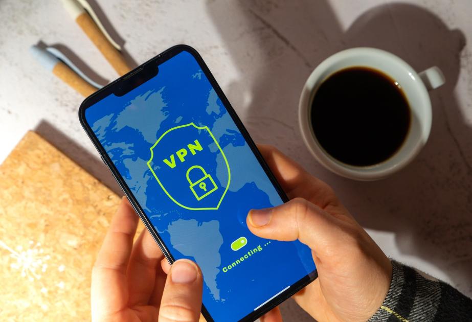 Rusiyada tətbiqlər VPN istifadəçilərini nəzarətə götürdü - Ən məşhur 30 tətbiqdən 22-si bu funksiyaya malikdir