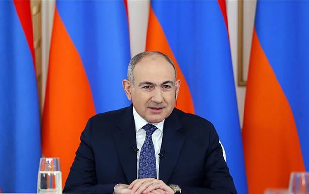 “Fürsətdən istifadə etmək lazımdır...” - Paşinyan iri sahibkarlarla görüşüb