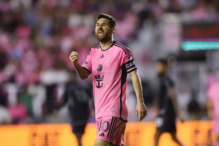 Messi klub aldı