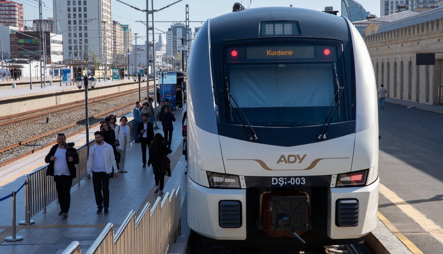 Kürdəmirdən Bakıya qatarla gedənlərin nəzərinə: Vaxt 1 saat qısaldıldı  