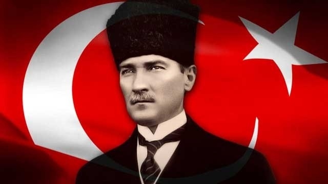 Atatürkü təhqir edən jurnalistlə bağlı ŞOK QƏRAR: Polis hər yerdə onu axtarır