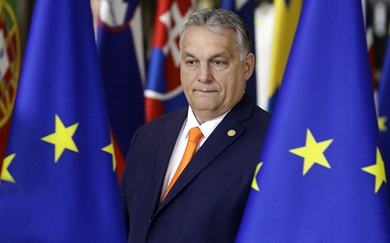 Orban mandatından İMTİNA ETDİ