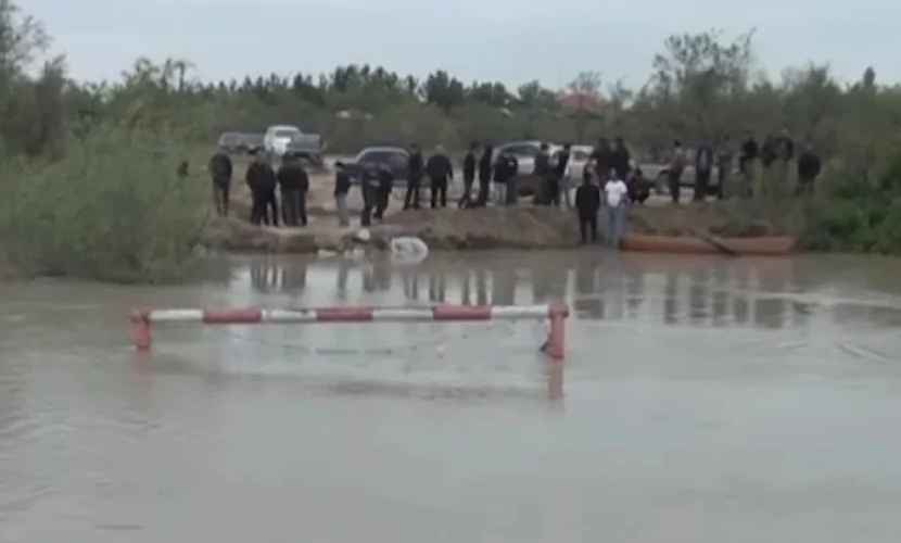Azərbaycanda HADİSƏ - Körpü UÇDU