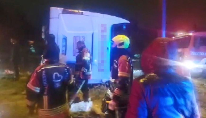 DƏHŞƏTLİ QƏZA: Sərnişin avtobusu aşdı: 3 ölü, 31 yaralı