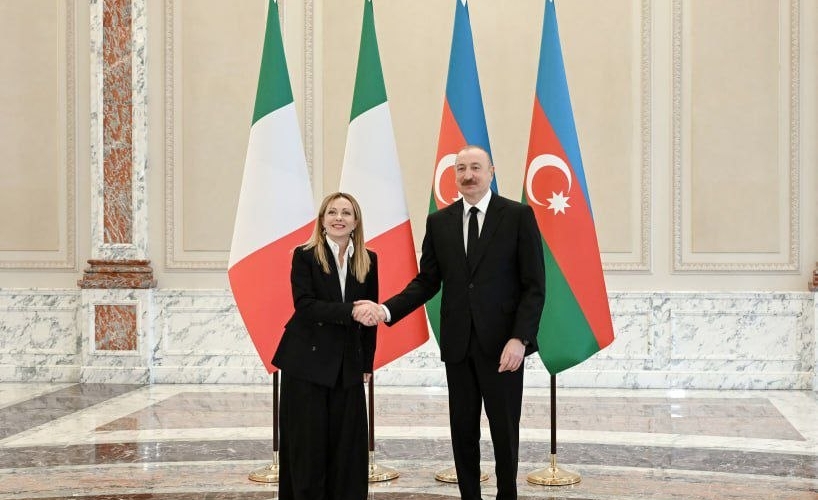 İlham Əliyev və Meloni mətbuata bəyanatlarla çıxış edirlər
