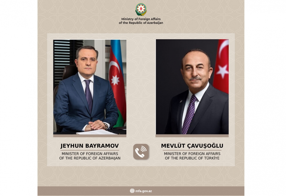 Baş diplomat Çavuşoğluna zəng etdi