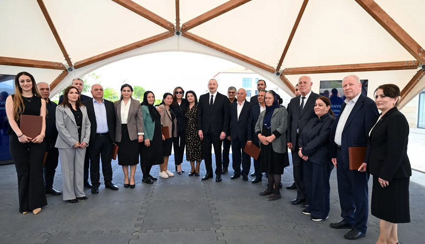 İlham Əliyev və Mehriban Əliyeva Şükürbəyli sakinləri ilə görüşdülər