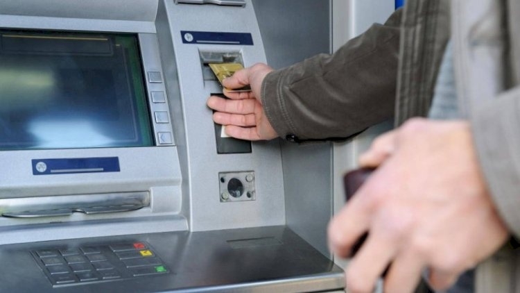 Bu şəxslərə hər ay 1700 manat ödənilir