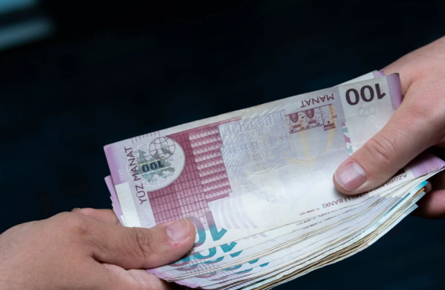 Tur paketləri adı altında dələduzluq: Şübhəli bilinən qadın ölkədən qaçdı