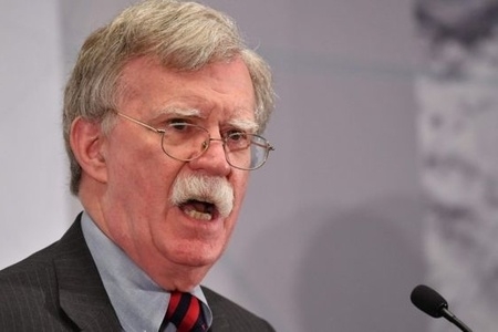 Boltondan şok etiraflar: "Tramp və Kim Çen In bir-birinə aşiq olmuşdular"