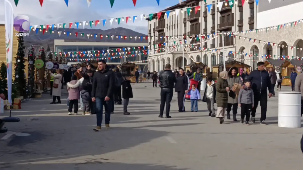 Azərbaycana gələn turistlərin sayı azalıb