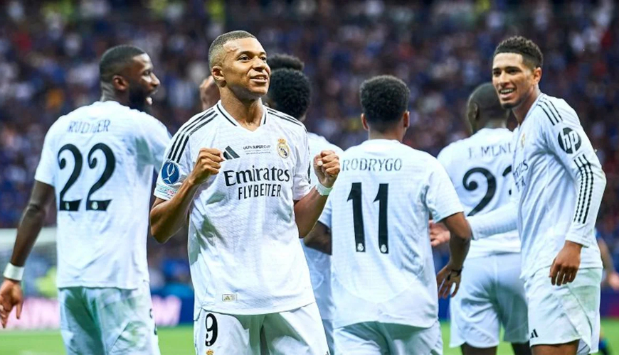 "Real Madrid" bu iki futbolçusunu satır