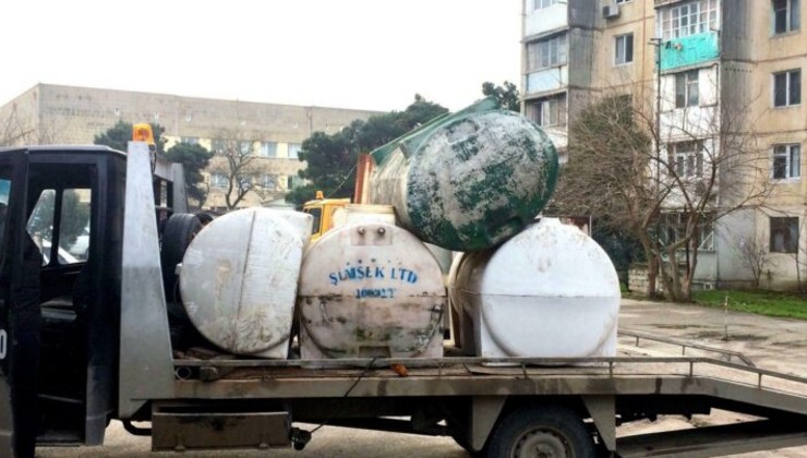 “ÇƏN DÖVRÜ”NƏ QAYIDIŞ... - Paytaxt sakinləri susuzluqdan qurtulmağın yollarını axtarır