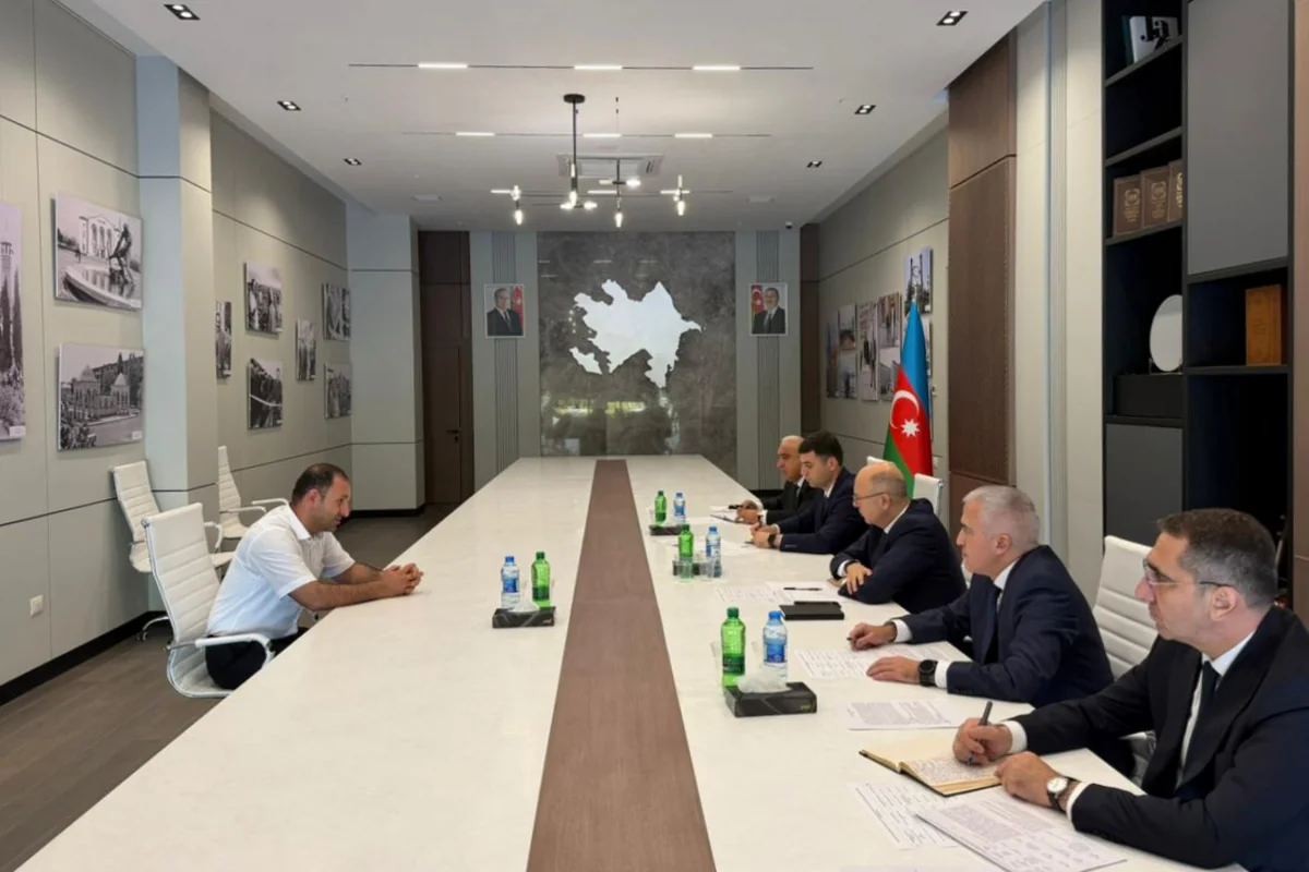 Pərviz Şahbazov Ağdamda vətəndaşları qəbul edib
