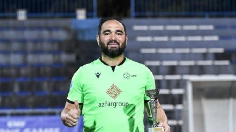 Dünya çempionu olan qapıçı "Zirə"yə keçdi