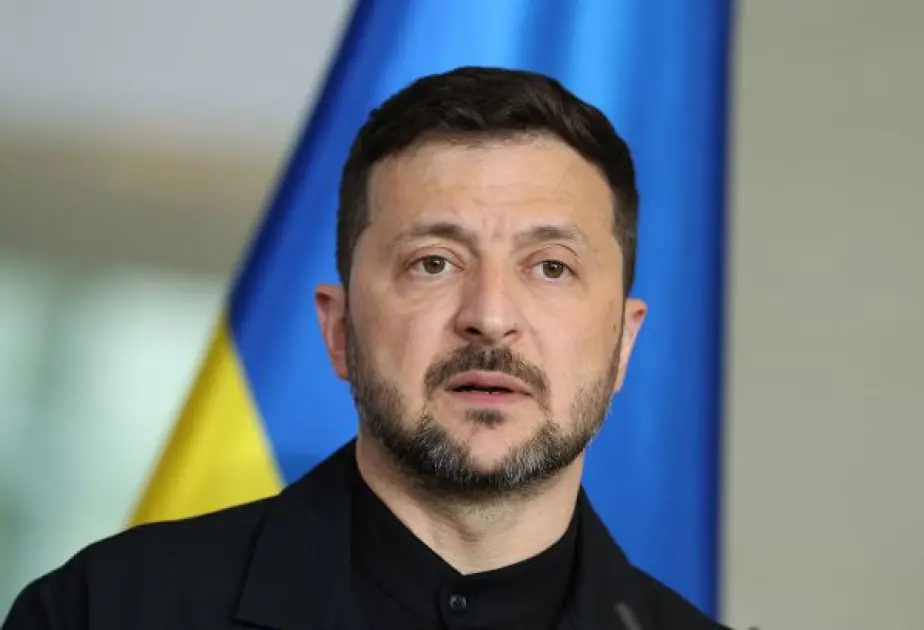 Zelenski: Ukrayna ordusu Donbasdan geri çəkilməyəcək