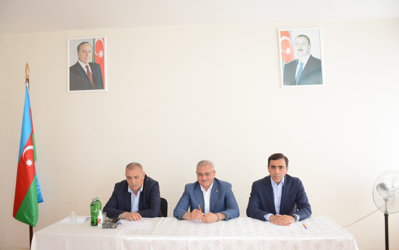 Millət vəkili Tərtərdə vətəndaşları qəbul etdi - Fotolar