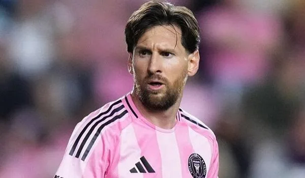 Rəqibini kəlli ilə vurdu: Messi barədə qərar...