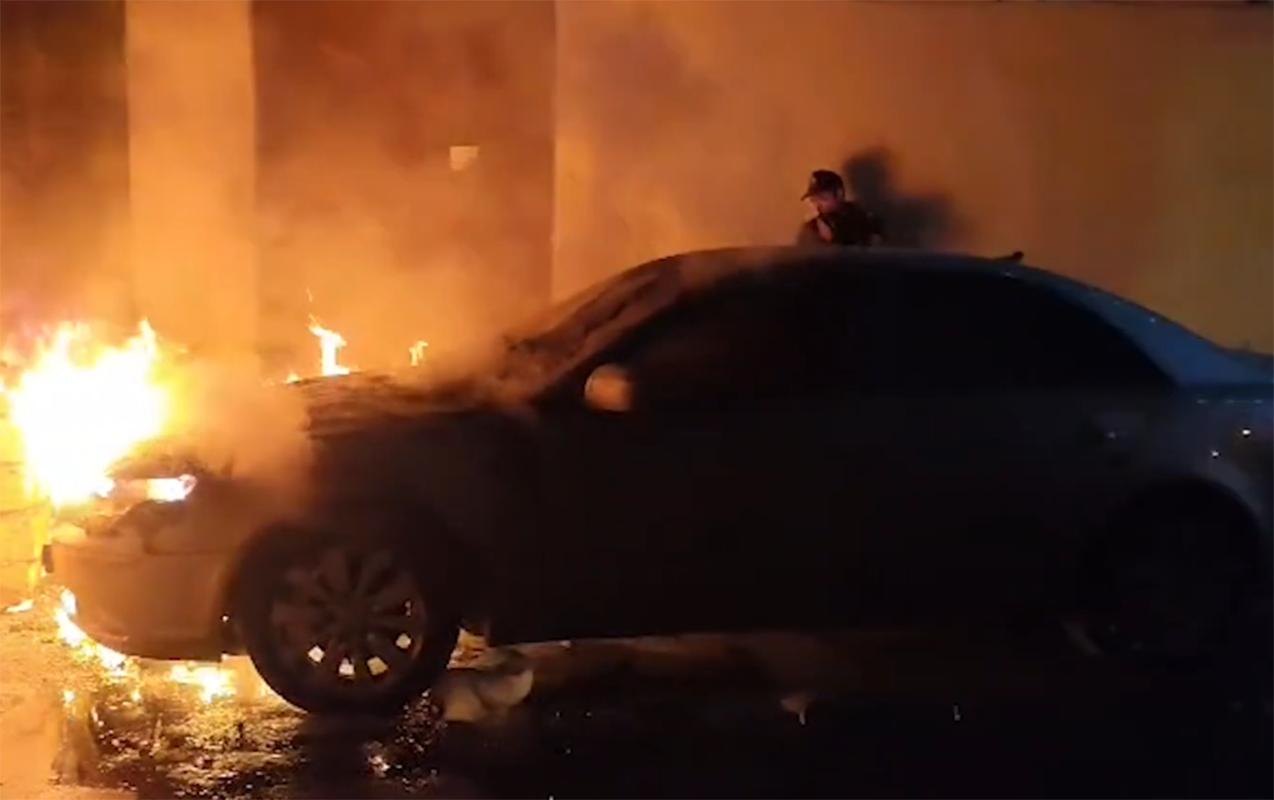 Xırdalanda “Hyundai” yandı - Video