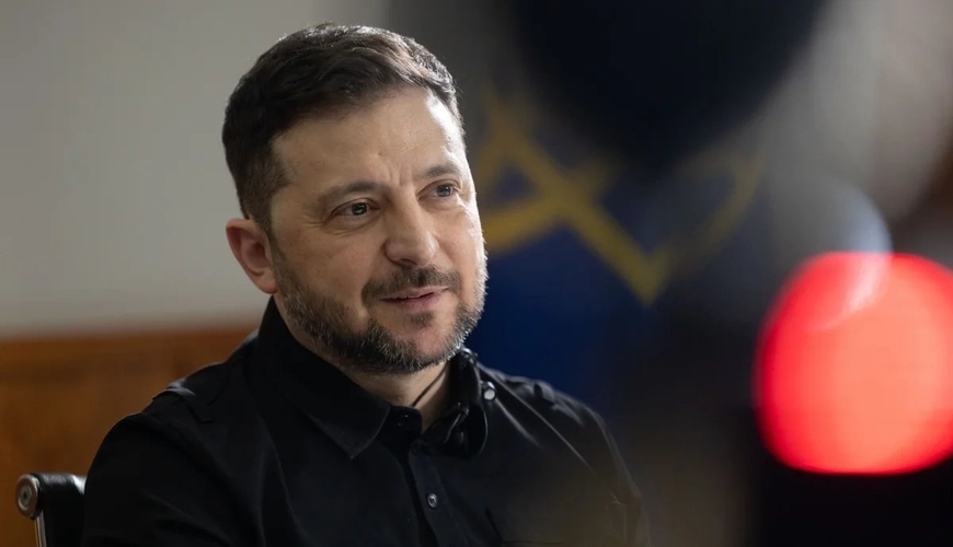 Zelenski diplomatik adəti pozdu: Trampın təbrik məktubunu...