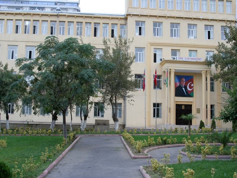 Təmirinə pul ayrılan məktəbdən üzücü görüntülər... – ƏKSƏR SİNİF OTAQLARI TƏMİRSİZ VƏZİYYƏTDƏDİR / VİDEO