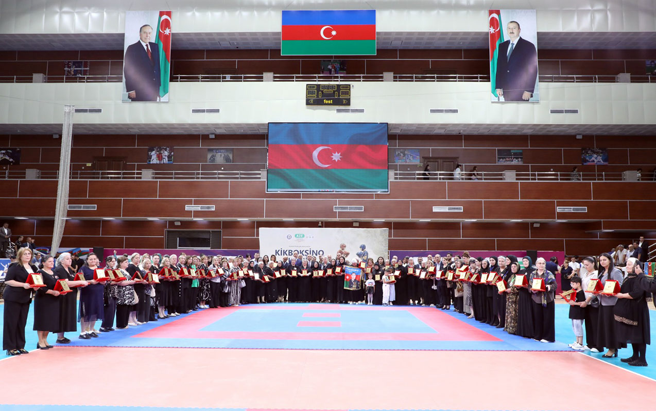 Suraxanıda şəhidlərin xatirəsinə həsr olunmuş kikboksinq turniri keçirilib - Fotolar