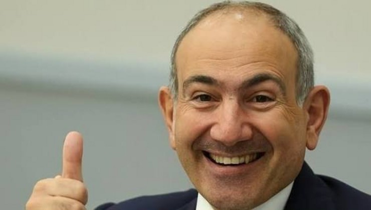 Ermənistanda məmur və deputatların maaşları artırılır - Paşinyan nə qədər alacaq?