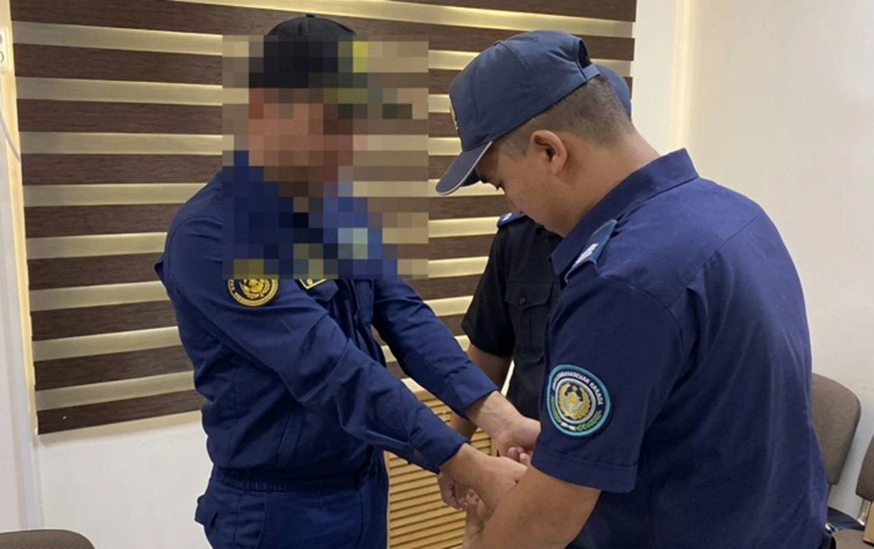 Qazaxıstanda hərbçilərin ölümü ilə bağlı - 5 vəzifəli şəxs saxlanıldı
