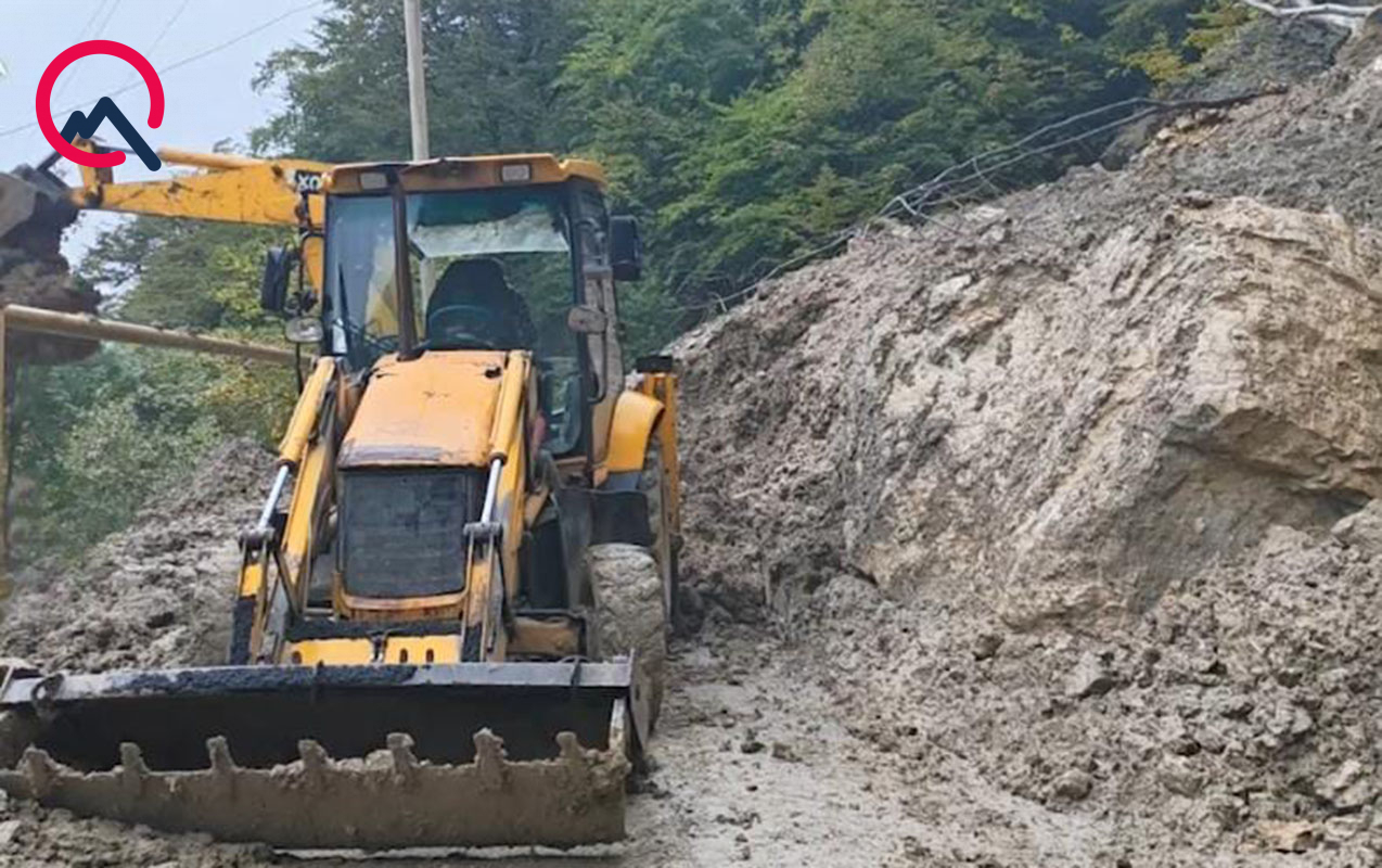 Quba-Xınalıq yolunda sürüşmə olub - Fotolar