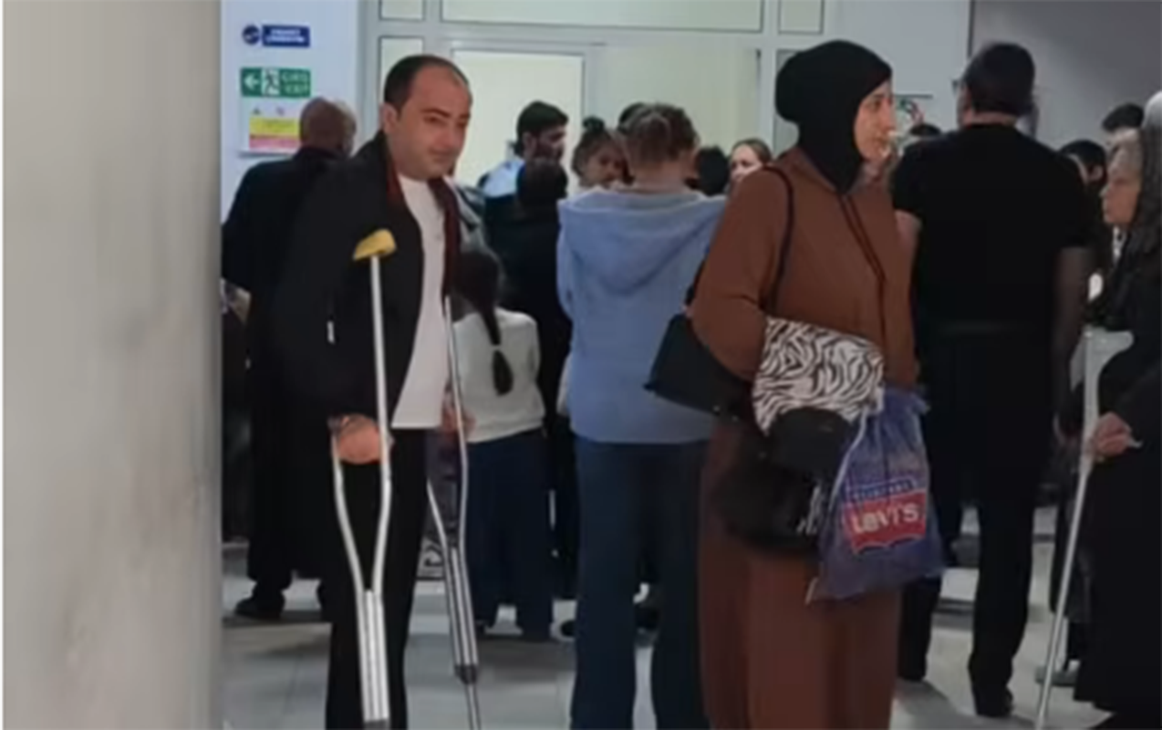 “TƏBİB-in sistemi işləmir, insanlar ağrı içində növbə gözləyir” - Video
