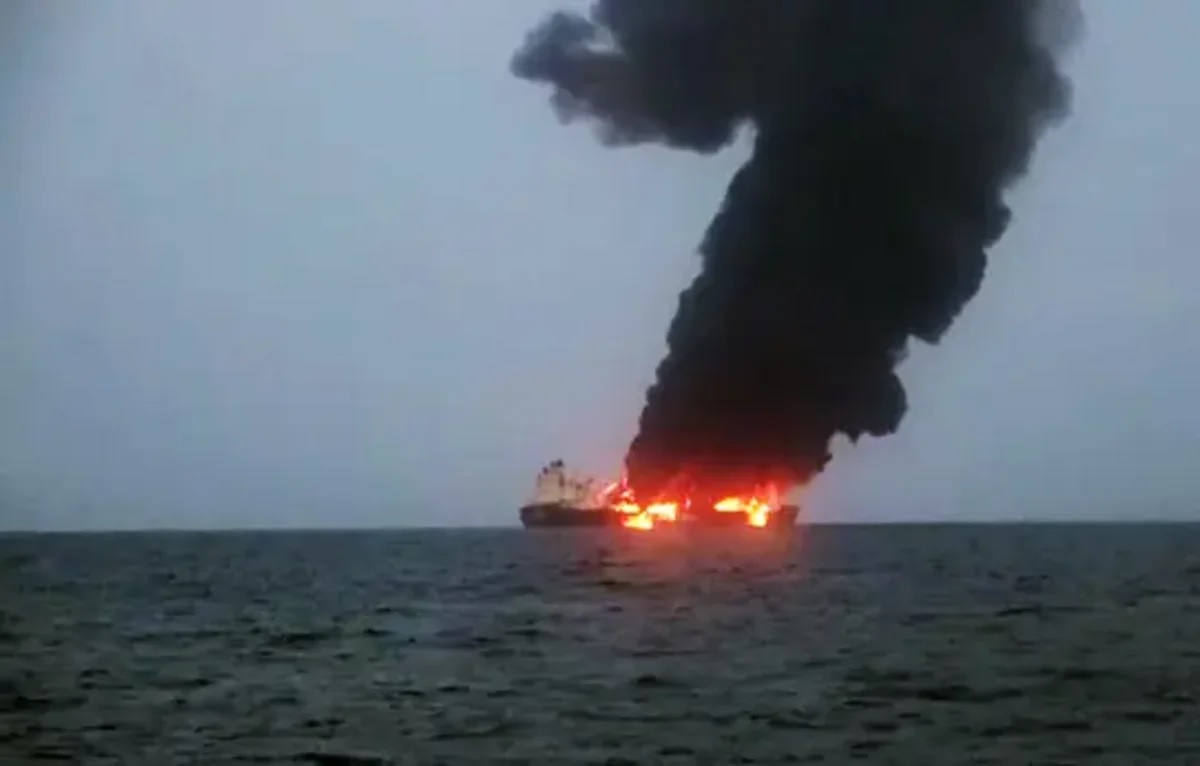 SEPAH Hörmüz boğazında maye qaz daşıyan tankerə zərbə endirib