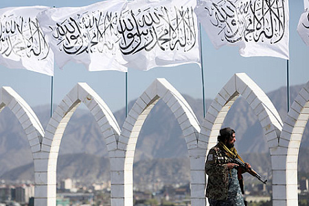 İran qəzeti “Taliban”ı şiələrə qarşı 