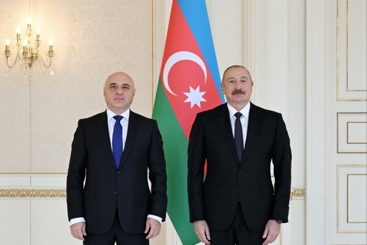 İlham Əliyev Gürcüstanın yeni səfirini qəbul etdi 