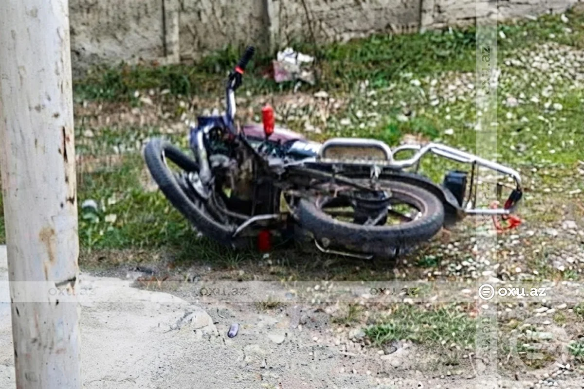 Siyəzəndə motosikletlə qəzaya düşən məktəbli öldü
