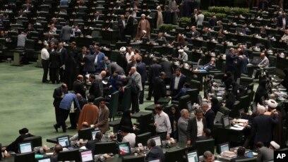 İranda yeni casusluq qanunu – Hakimiyyətin "edam maşını" işə düşür